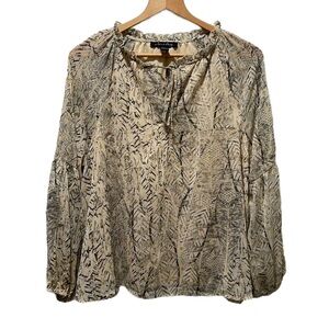 A love story  blouse long sleeve size L GUC